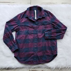 Lululemon Full Day Ahead Flannel Shirt Plaid purple navy 8 - Medium‎